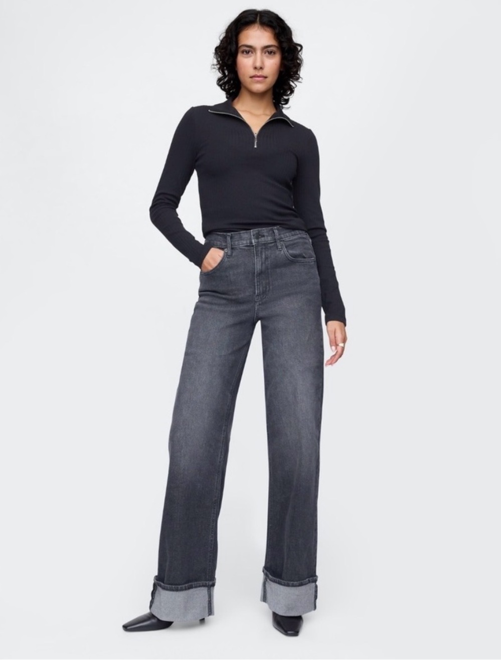 GAP High-Rise Stride Wide-Leg Jeans in Washed Black